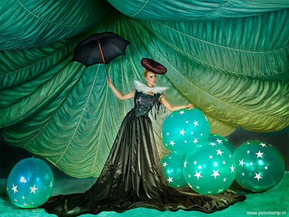 peterkemp-garbagedrress-balloons