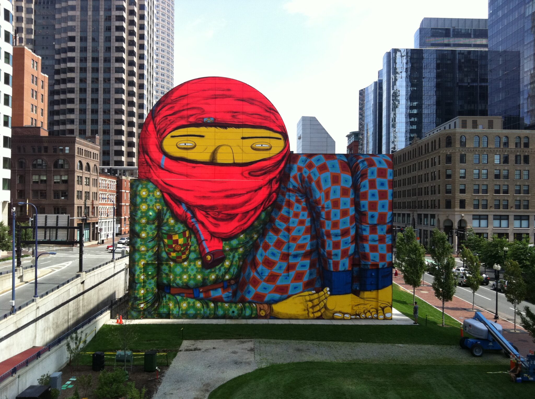 IMAGE 06 OSGEMEOS Giant Boston 2012