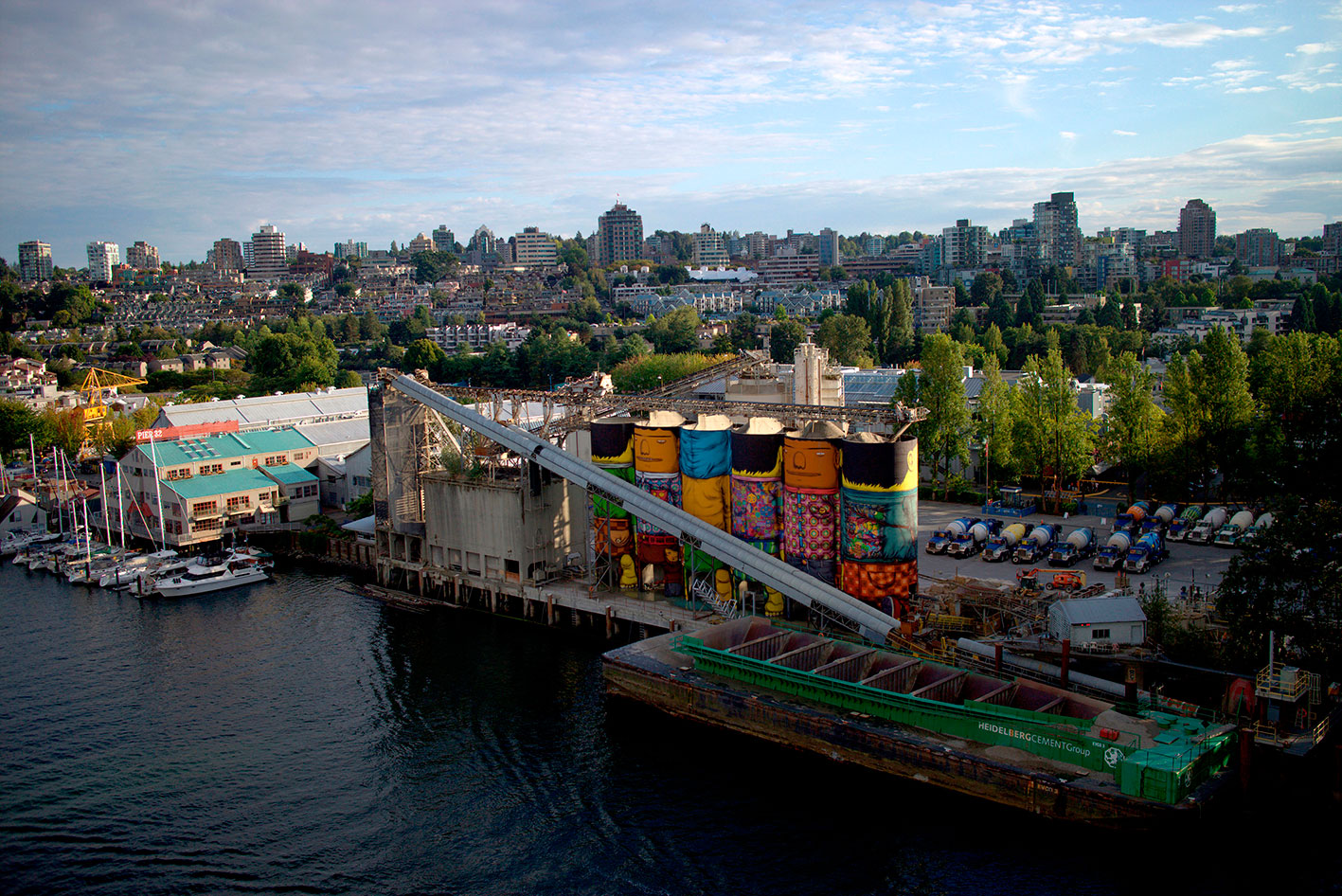 IMAGE 08 OSGEMEOS Giants Vancouver 2014