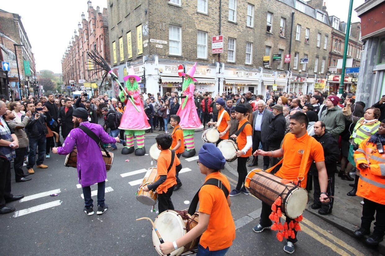Brick Lane Curry Festival 2025 Heats Up Shoreditch With a Spicy Comeback 6 Performers and parade at Brick Lane Curry Festival in Shoreditch
