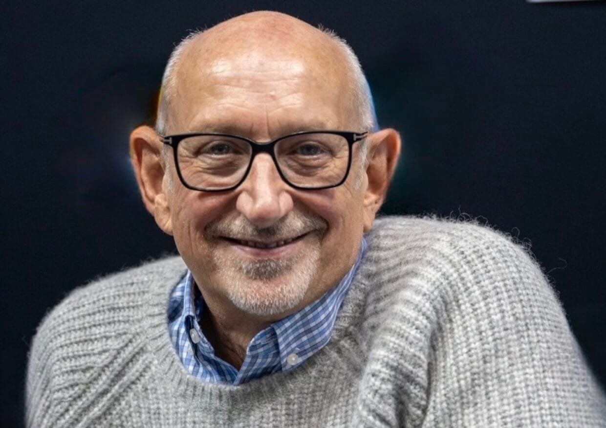 Emmy-winning writer Doug Naylor on Sin Bin Island and Writing for Kids 6 Doug Naylor speaking about his debut children’s novel Sin Bin Island