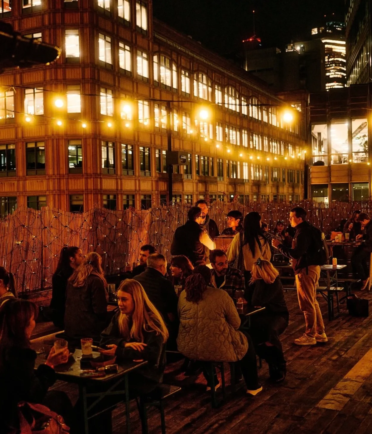 Best Places to Go Out in Shoreditch – The Ultimate Nightlife Guide 15 Queen of Hoxton rooftop bar in Shoreditch with eclectic décor, seasonal themes, and buzzing late-night energy