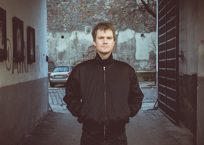 5 Jackets to Carry You From Late Summer into Autumn 7 Man wearing a Harrington jacket, a key transitional jacket for men in autumn