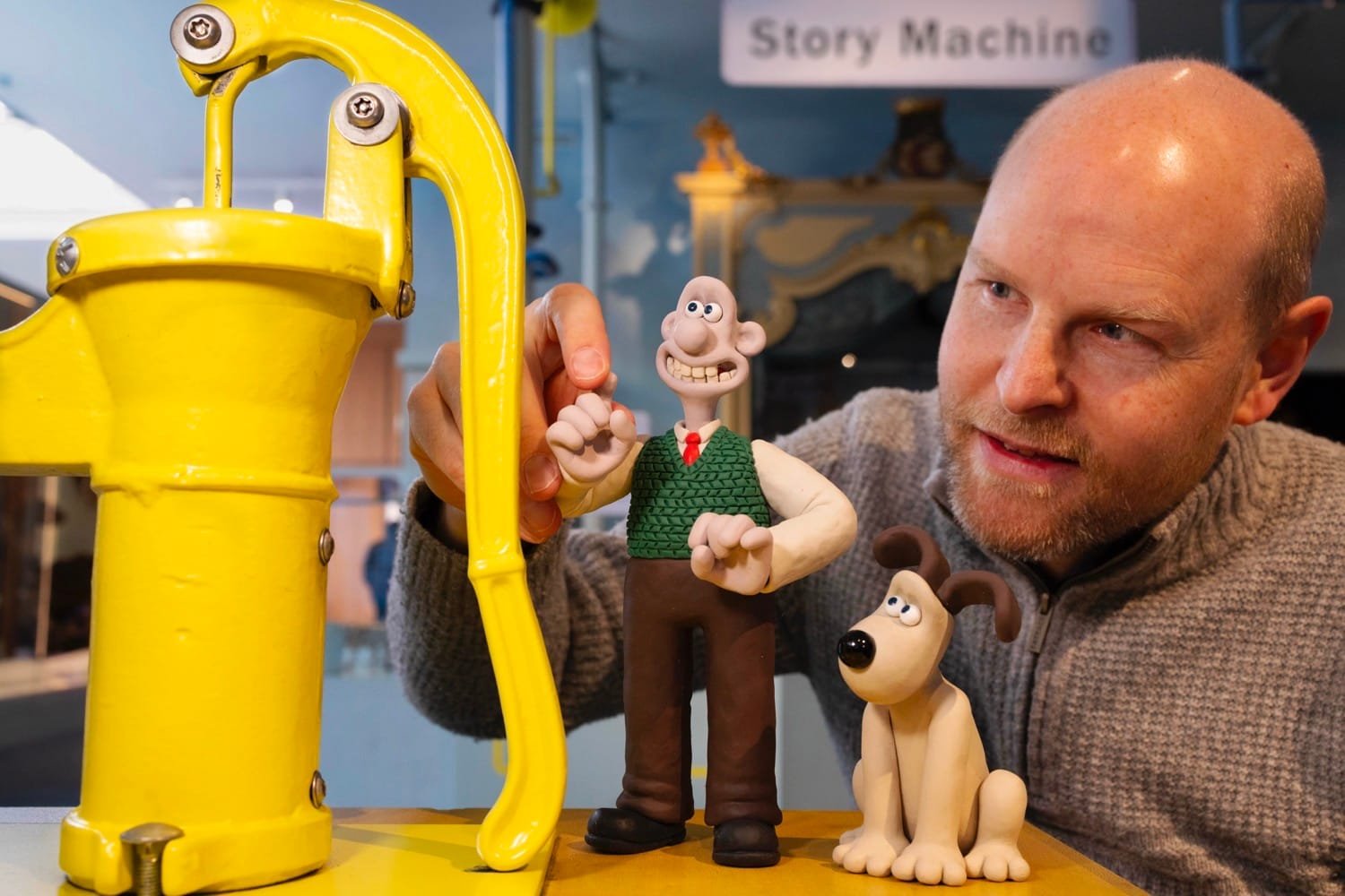 Inside the Wallace & Gromit Exhibition: How Aardman’s Craft Comes Alive for a New Generation 7 Original set pieces and props presented in the Wallace & Gromit exhibition celebrating Aardman’s stop-motion craft.