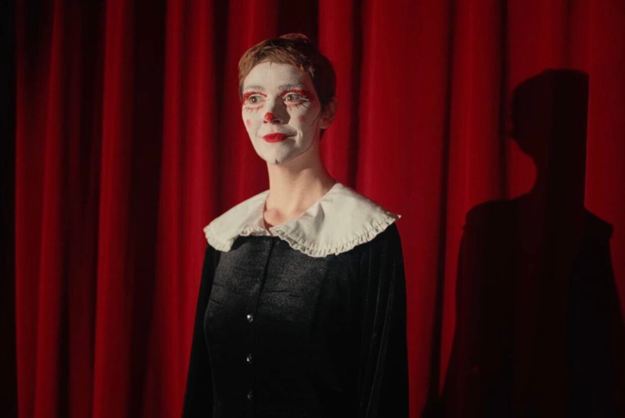 Elf Lyons: The Cult Clown Reimagining Comedy and Theatre 6 Close-up of Elf Lyons mid-performance in Raven