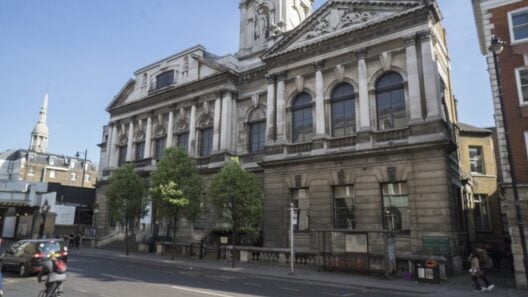 The front of Shoreditch Town Hall on Old Street